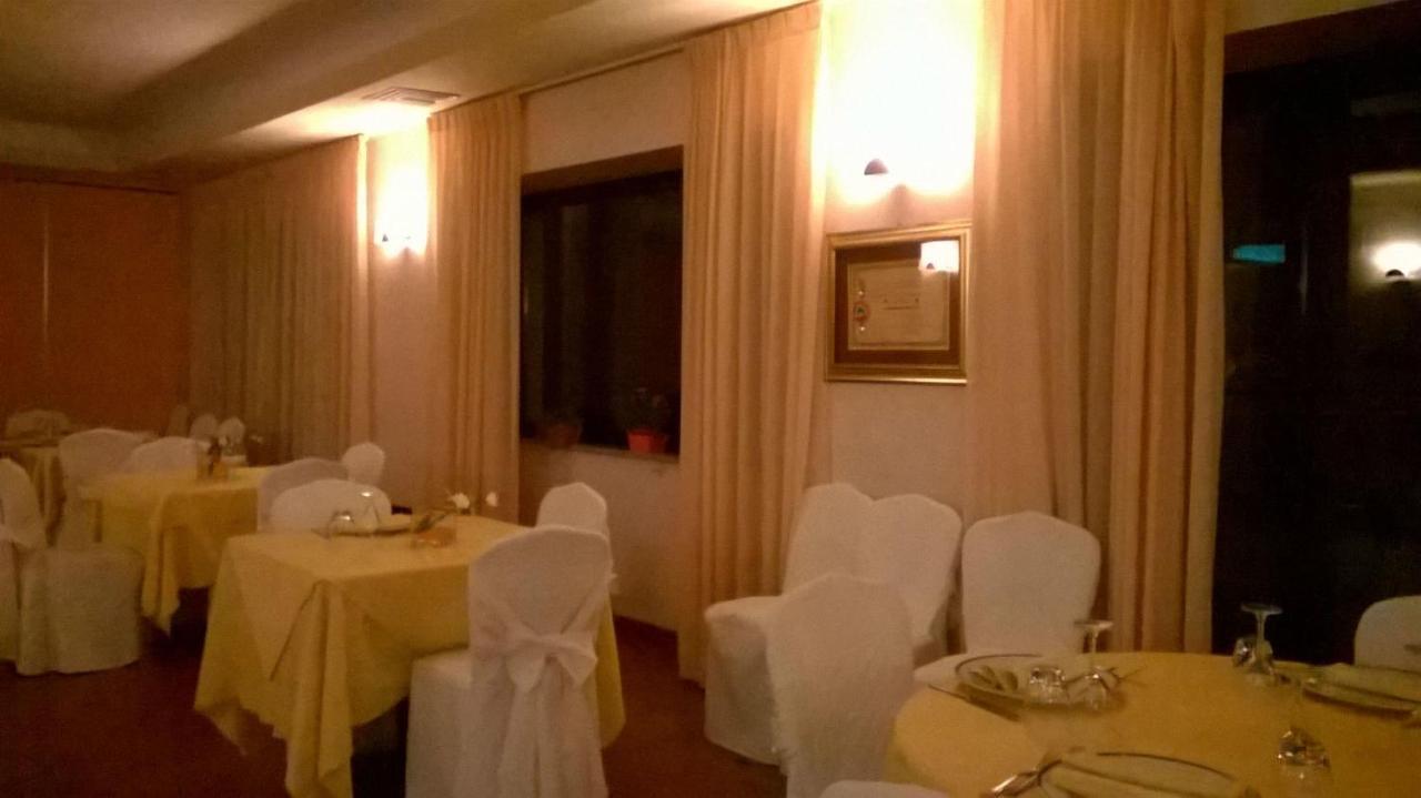 Hotel Du Parc Atri Buitenkant foto
