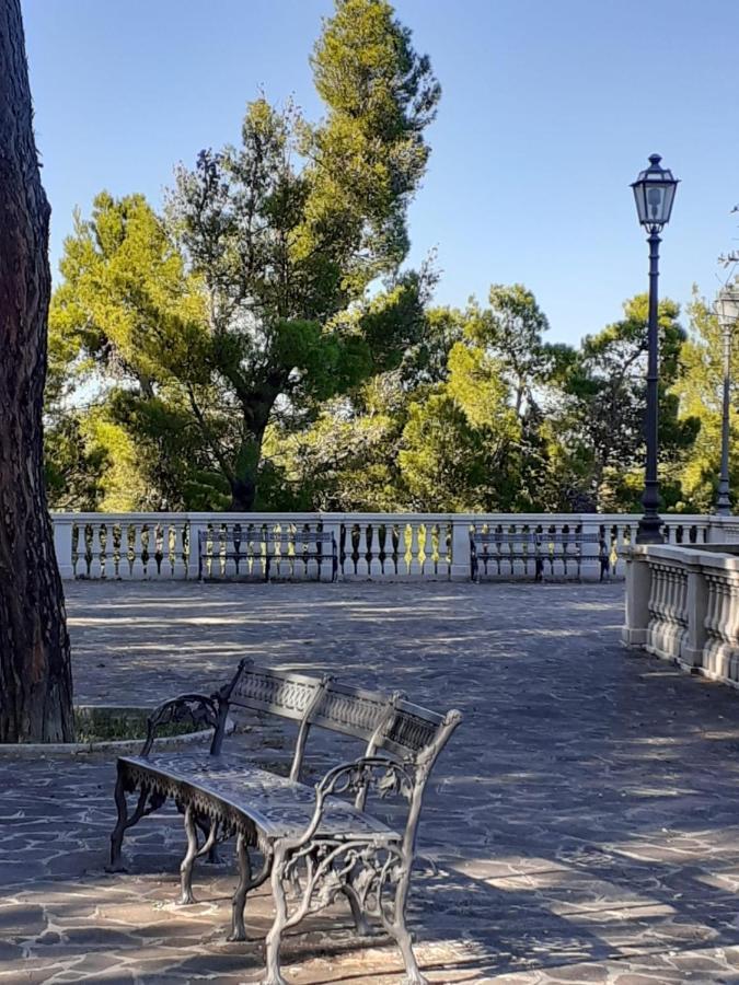 Hotel Du Parc Atri Buitenkant foto