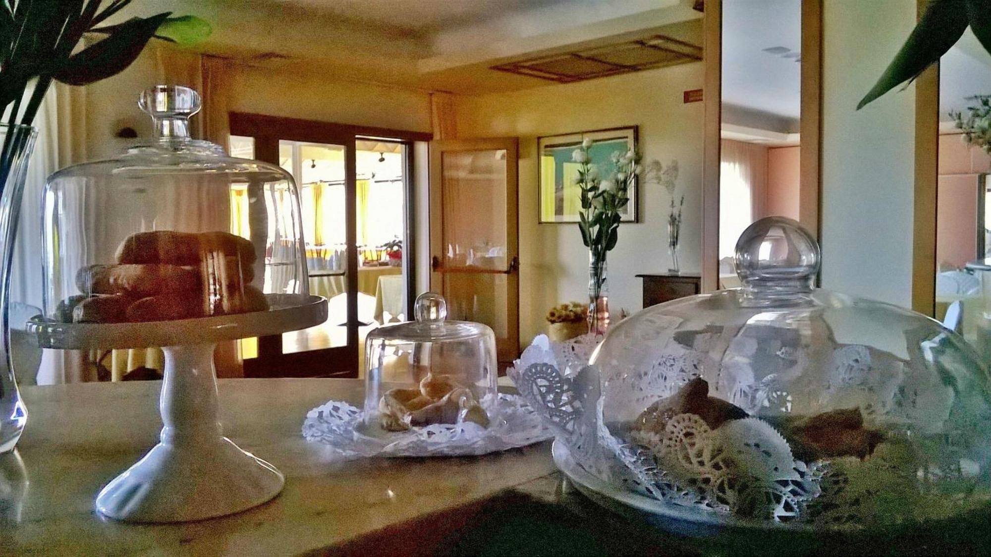 Hotel Du Parc Atri Buitenkant foto