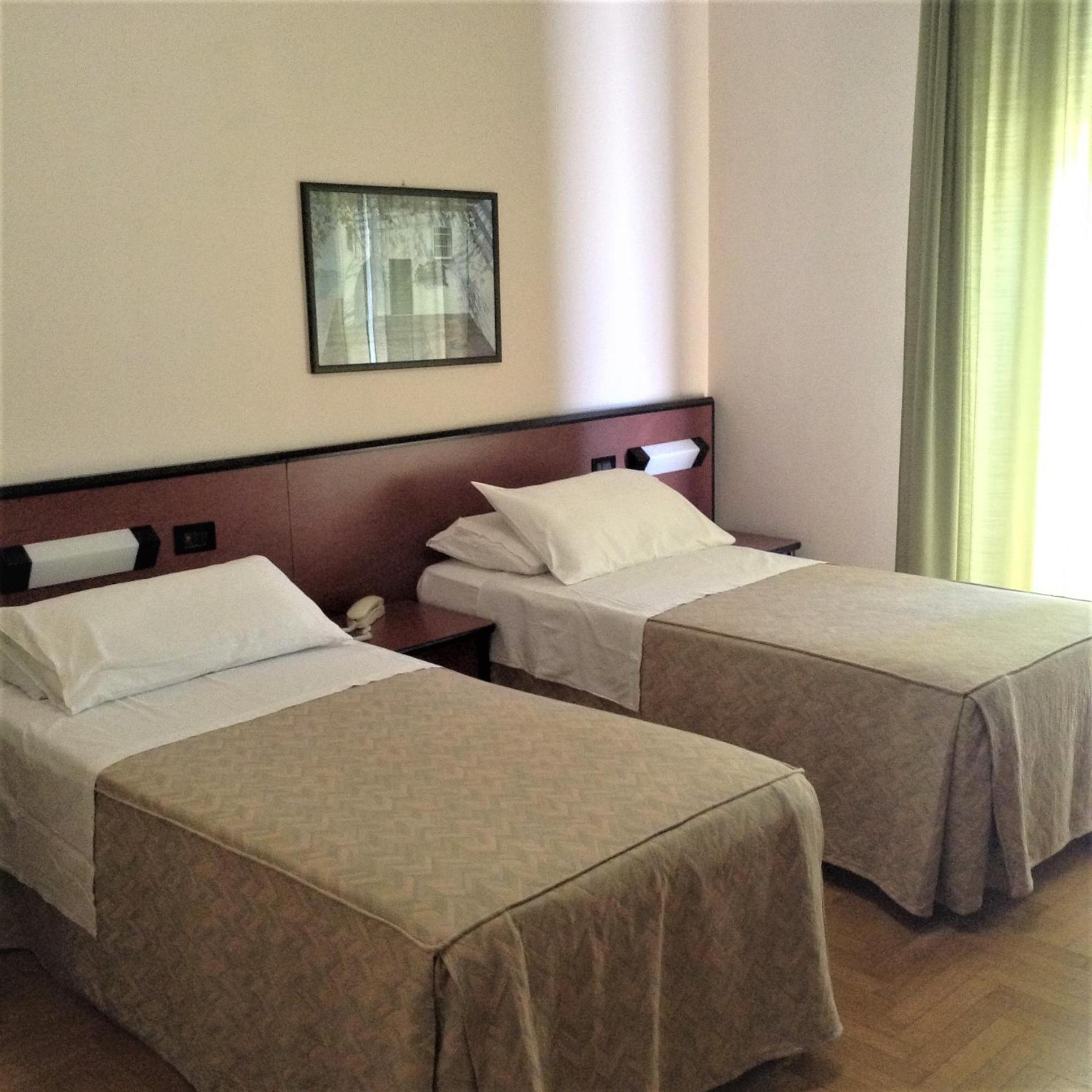 Hotel Du Parc Atri Buitenkant foto